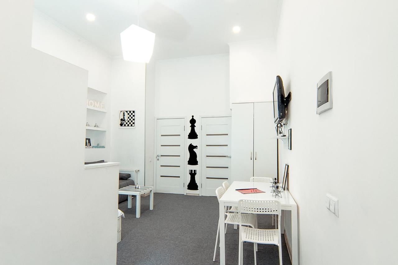 Bv Apartments Black And White إلفيف المظهر الخارجي الصورة