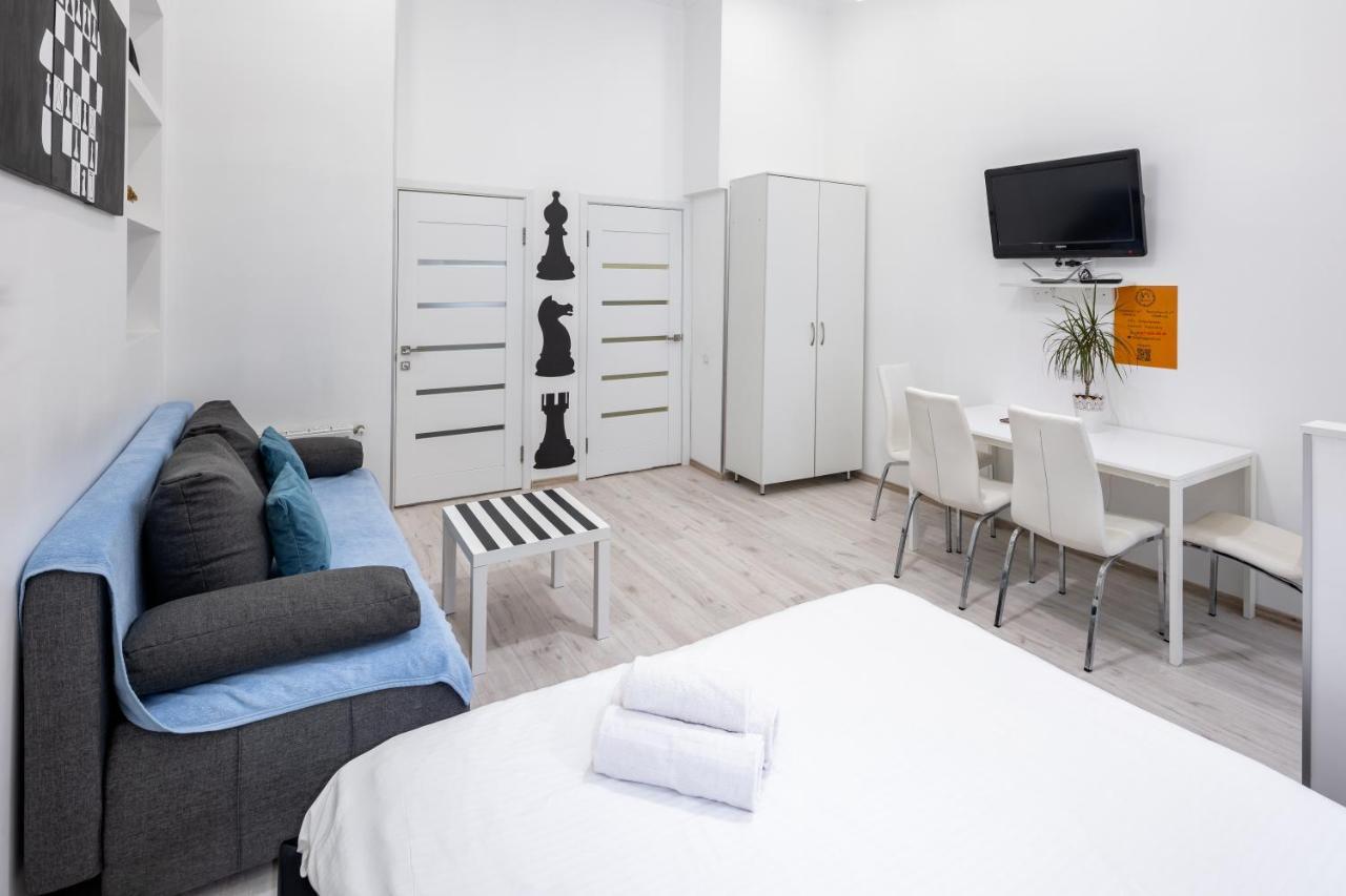 Bv Apartments Black And White إلفيف المظهر الخارجي الصورة