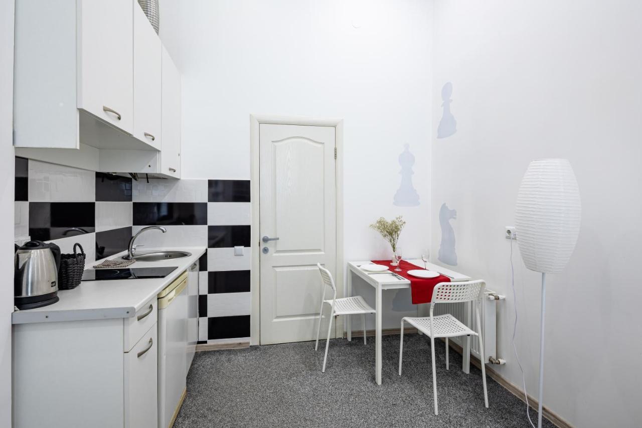 Bv Apartments Black And White إلفيف المظهر الخارجي الصورة