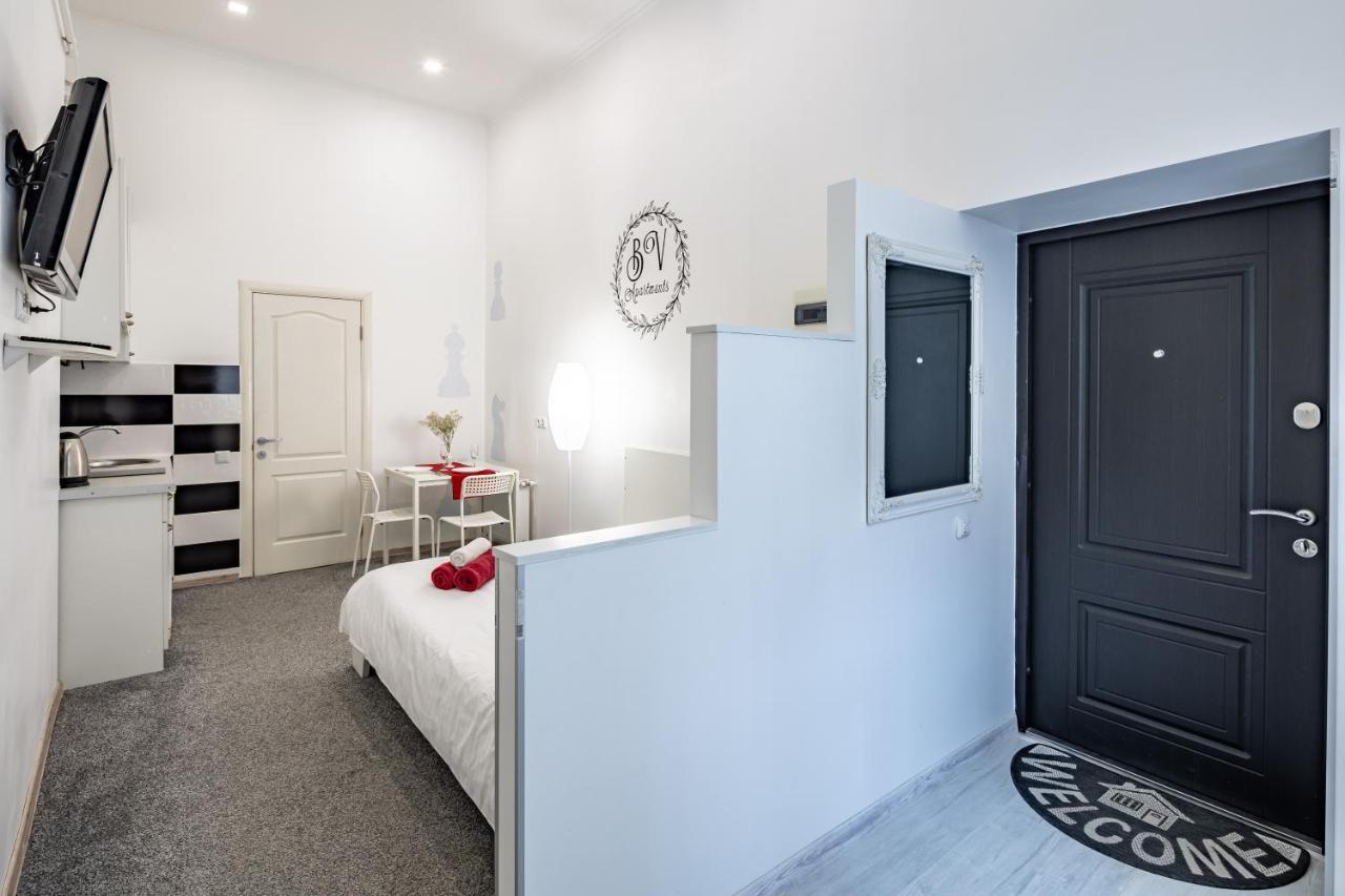 Bv Apartments Black And White إلفيف المظهر الخارجي الصورة