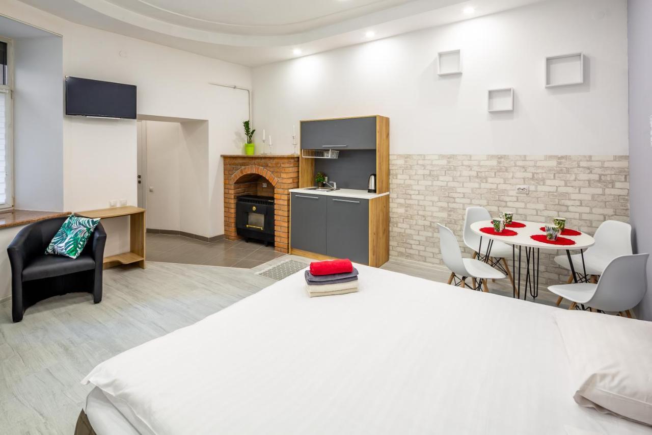 Bv Apartments Black And White إلفيف المظهر الخارجي الصورة
